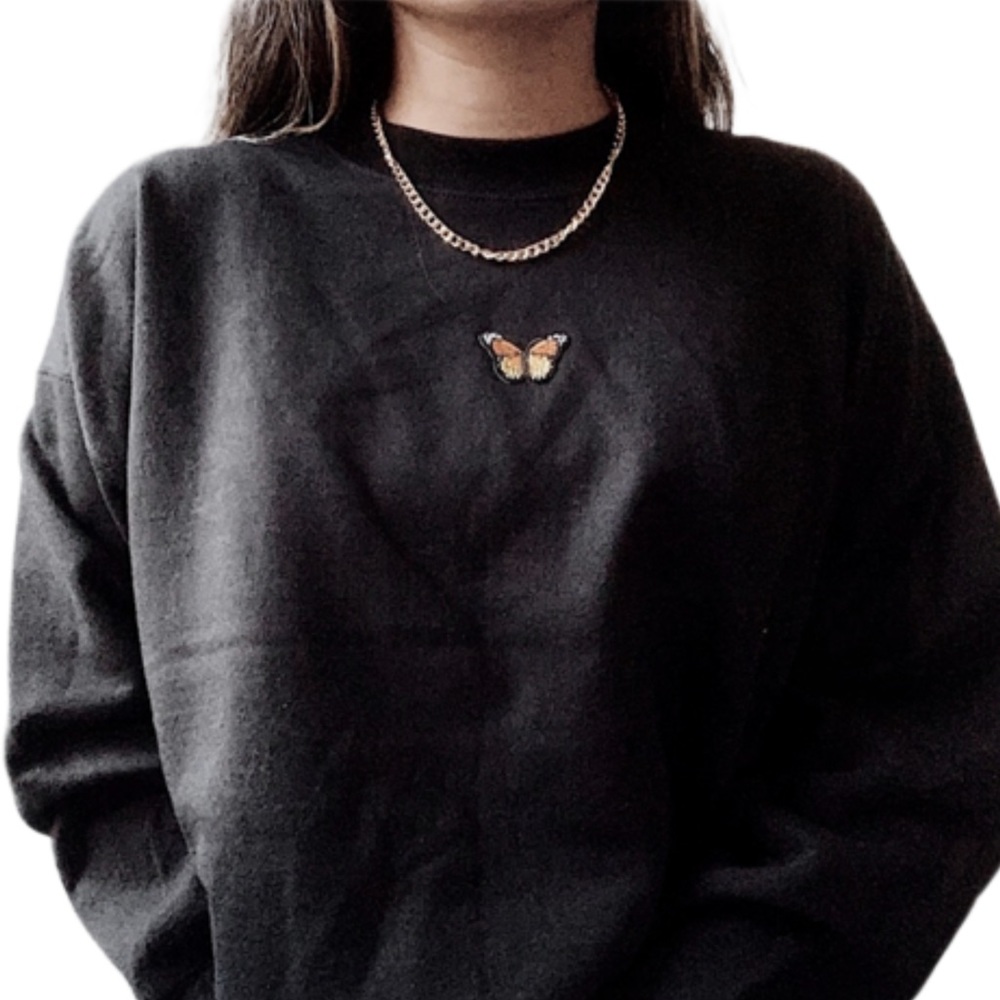 black oversized butterfly crewneck sweatshirt ᰔ